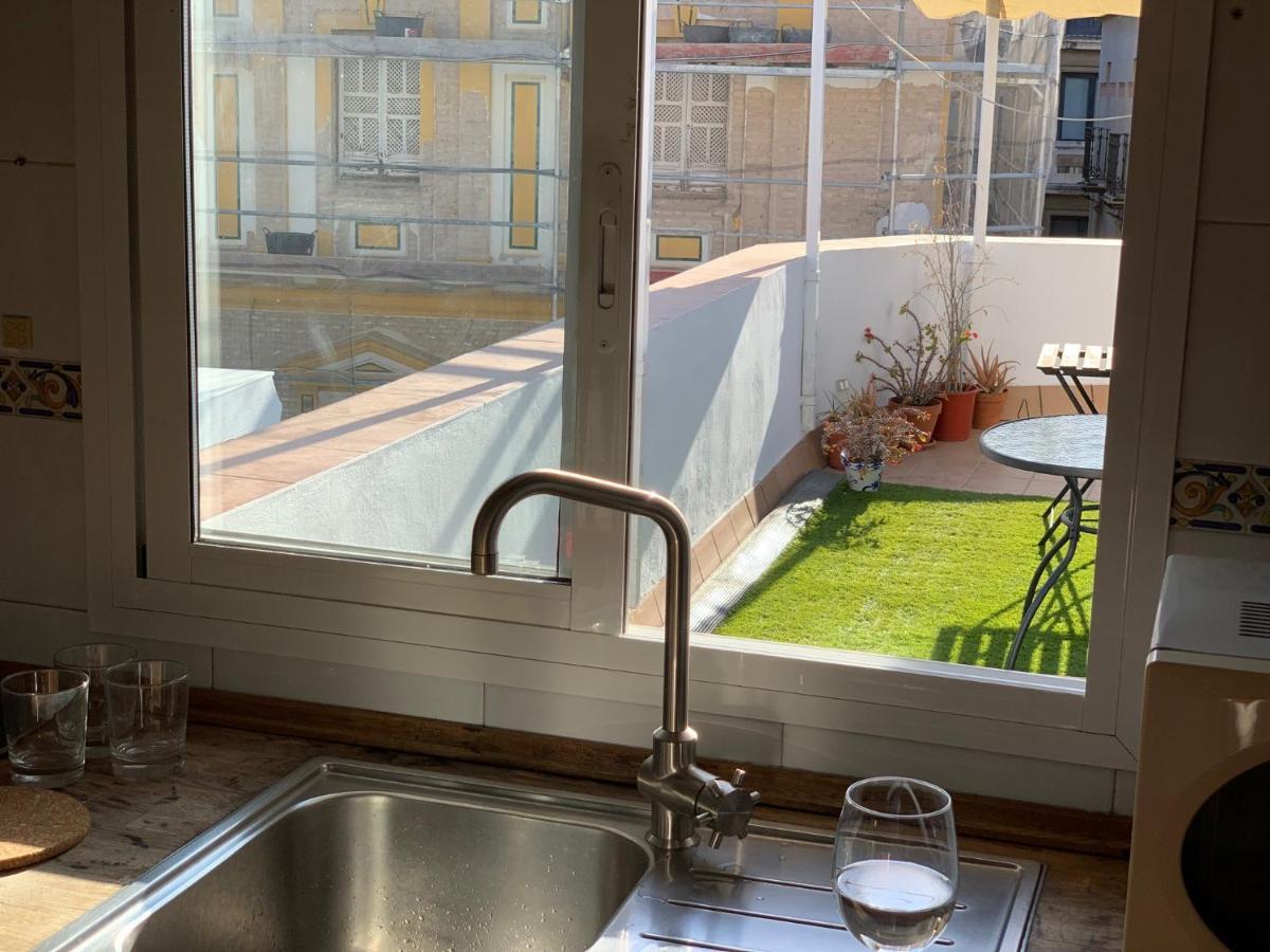 Ferienwohnung Stunning Attic With Private Terrace And Parking Optional Sevilla Exterior foto
